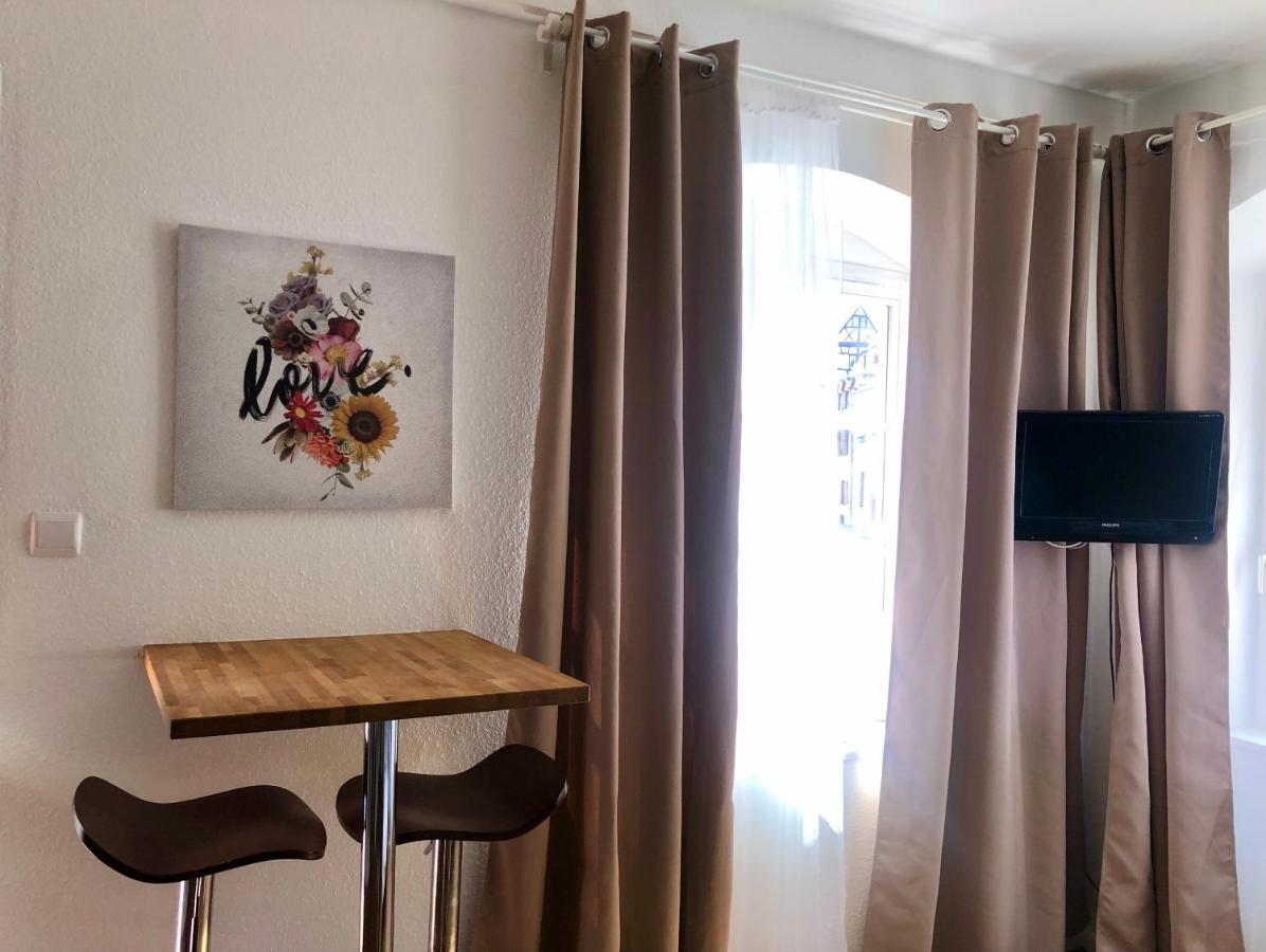 Апартаменти Chez Jeanne - 2 Personnes Кольмар Екстер'єр фото